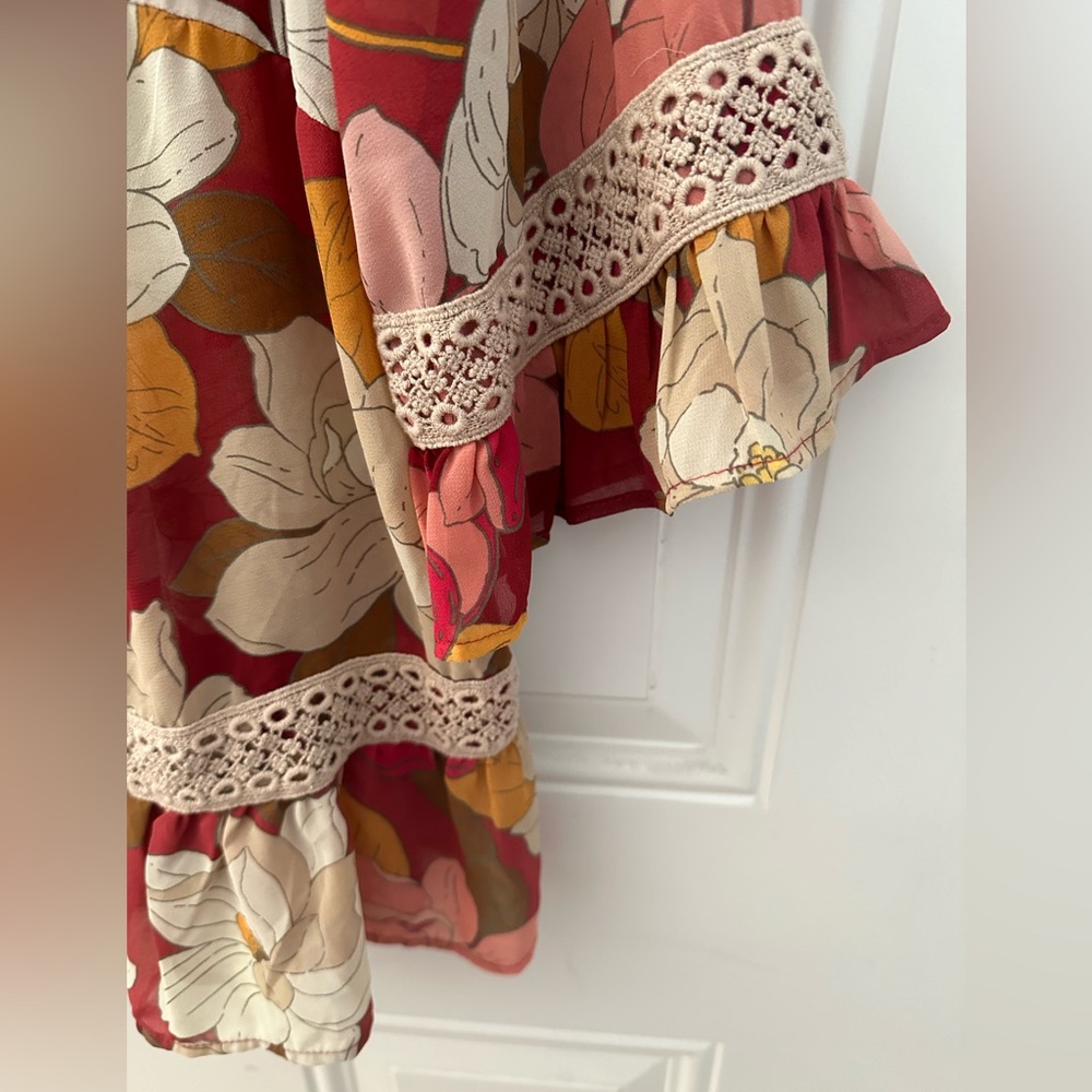 DR2 Sheer Floral Crochet Ruffle Sleeves - Picture 3 of 6
